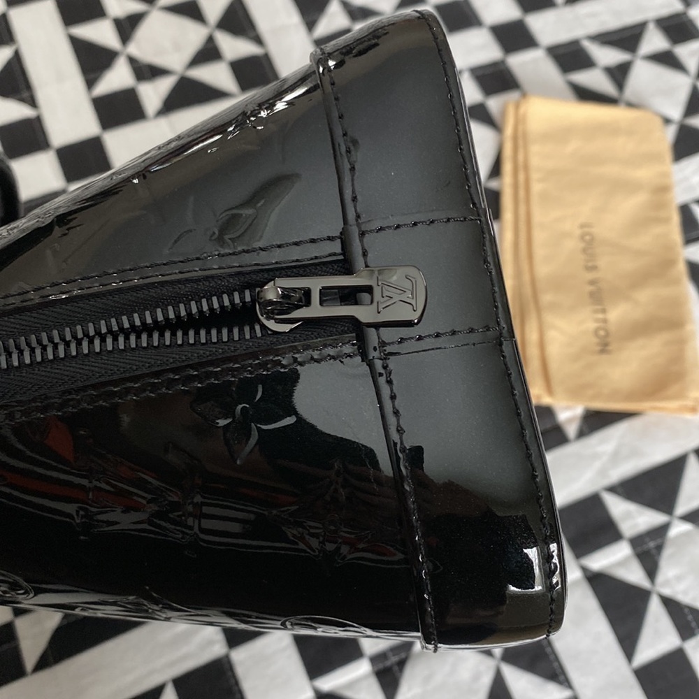 Sold🖤 Louis Vuitton Alma PM Magnetique - Picture 10 of 16
